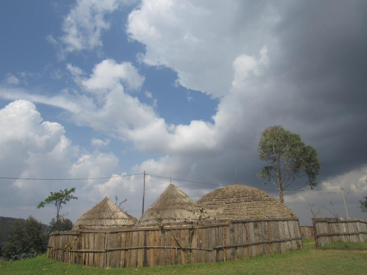 Kitabi Ecocenter Hotel Gabegi Luaran gambar